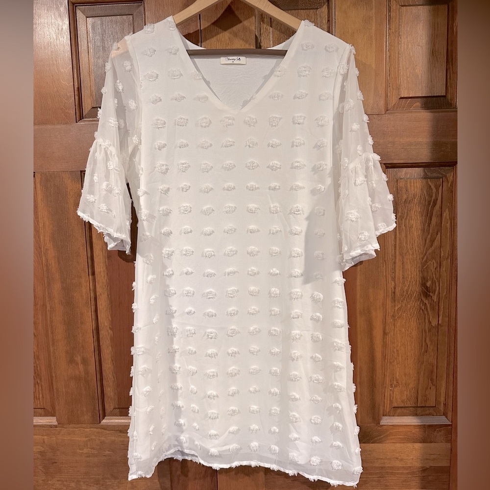 White Ruffle-sleeved Dress Women’s Size Medium